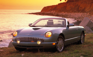 Illustration for article titled Ten Cars That Failed Because They Were Way Too Expensive